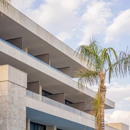 Otel Beyond A Luxury Boutique *